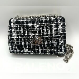 Badgley Mischka Textured Messenger Bag NWT